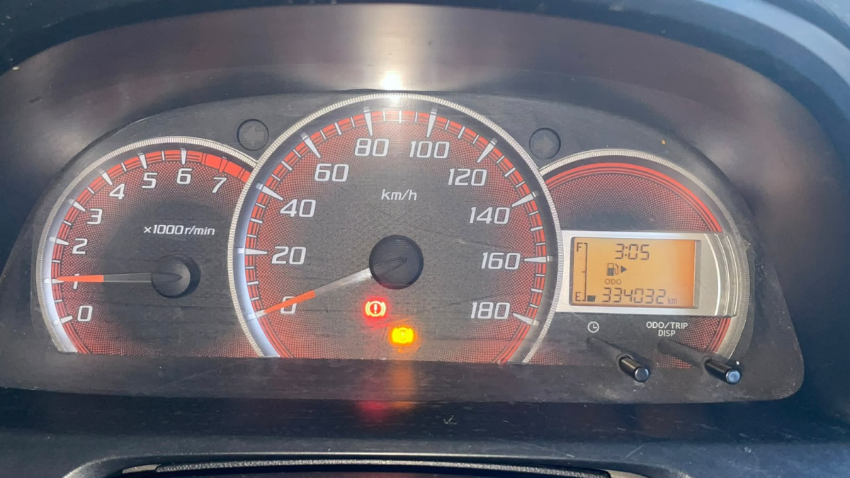 TOYOTA AVANZA