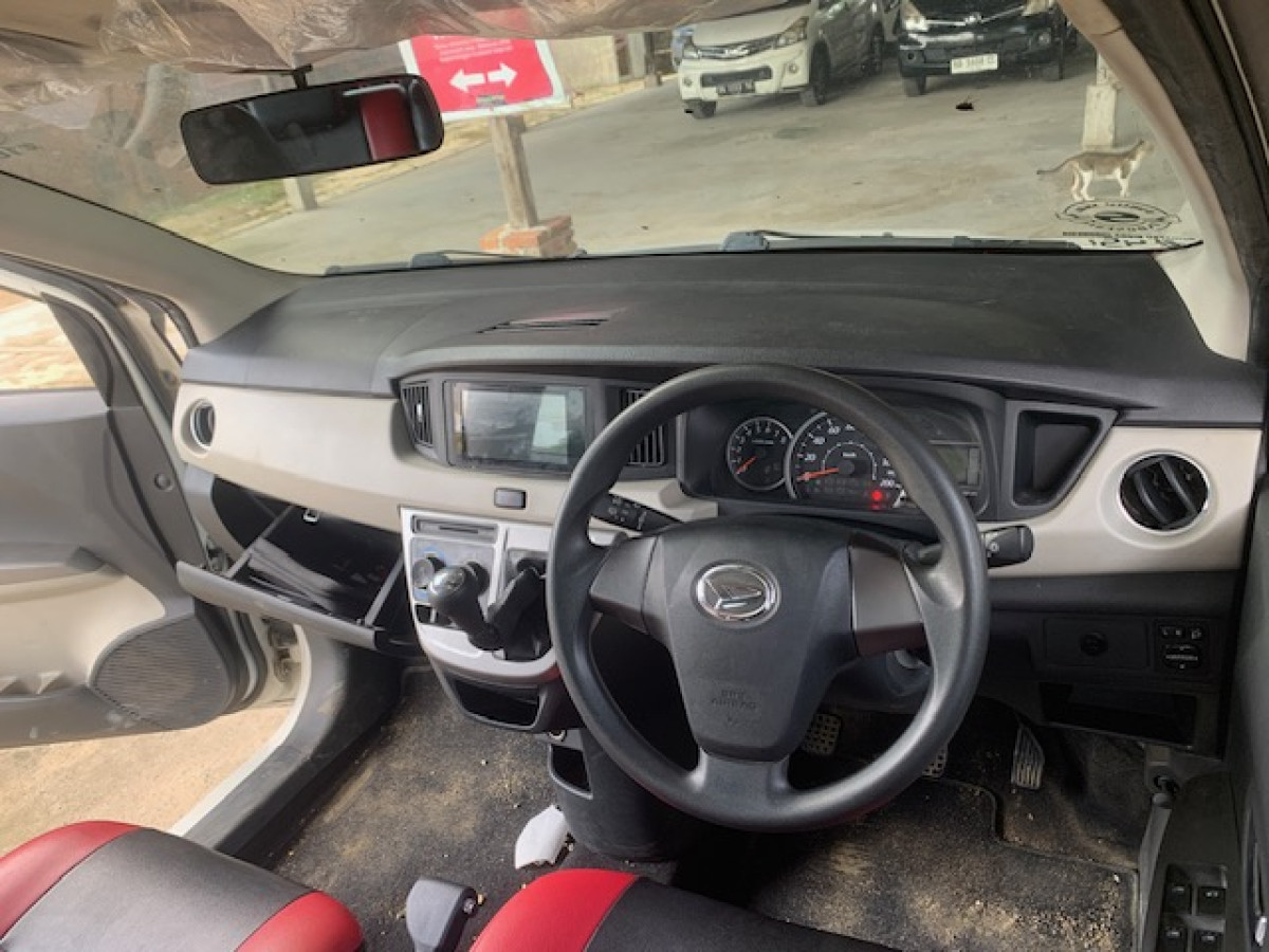DAIHATSU SIGRA