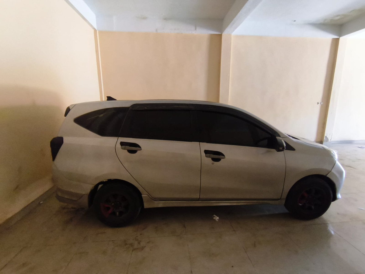 DAIHATSU  SIGRA  R