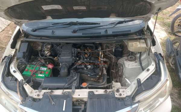 DAIHATSU  XENIA  R