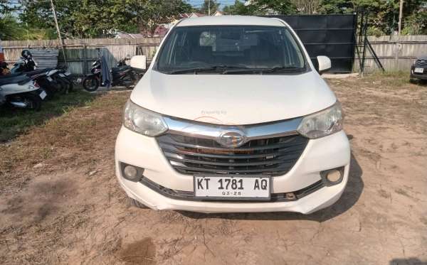 DAIHATSU  XENIA  R