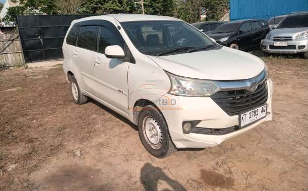 DAIHATSU  XENIA  R