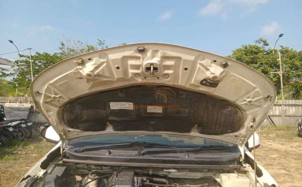 DAIHATSU  XENIA  R