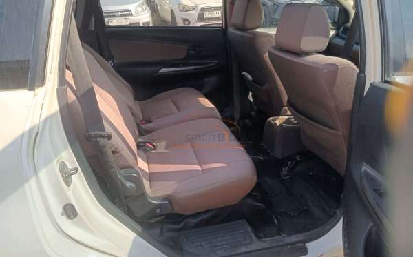 DAIHATSU  XENIA  R