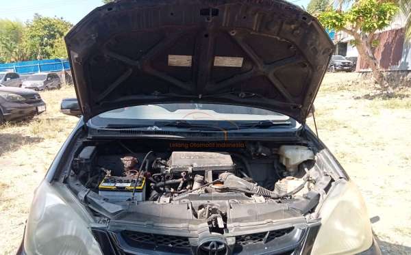 DAIHATSU XENIA