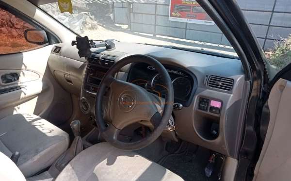 DAIHATSU XENIA