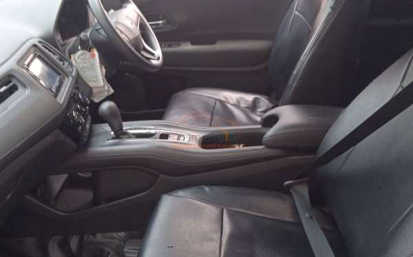 HONDA HRV RU1 1.5 S