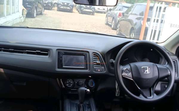 HONDA HRV RU1 1.5 S
