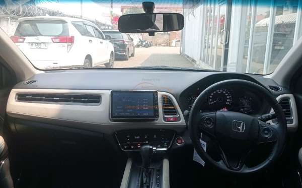 HONDA HRV RU5 1.8 RS
