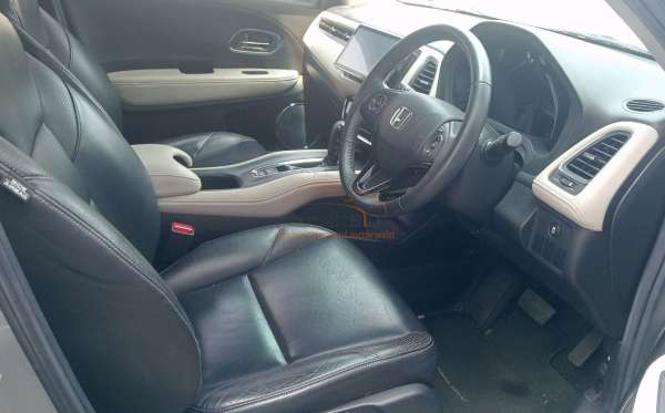 HONDA HRV RU5 1.8 RS