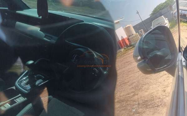 HONDA HRV 1.5L SE CVT