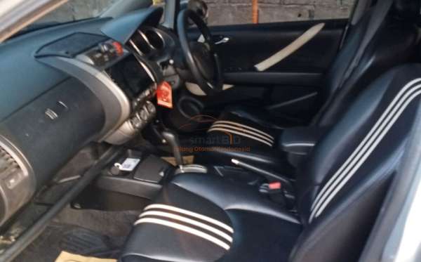 HONDA  JAZZ  GD3 1.5 IDSI AT