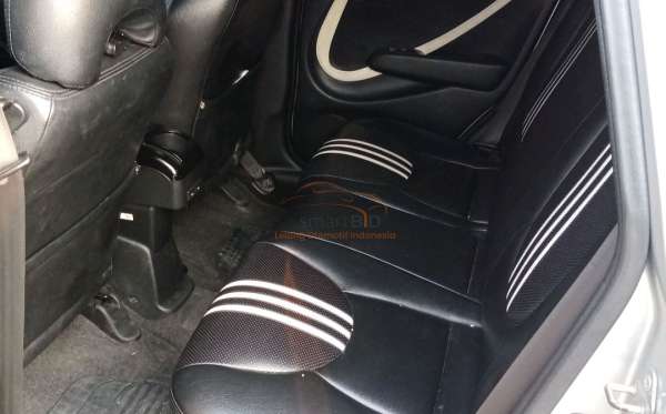 HONDA  JAZZ  GD3 1.5 IDSI AT