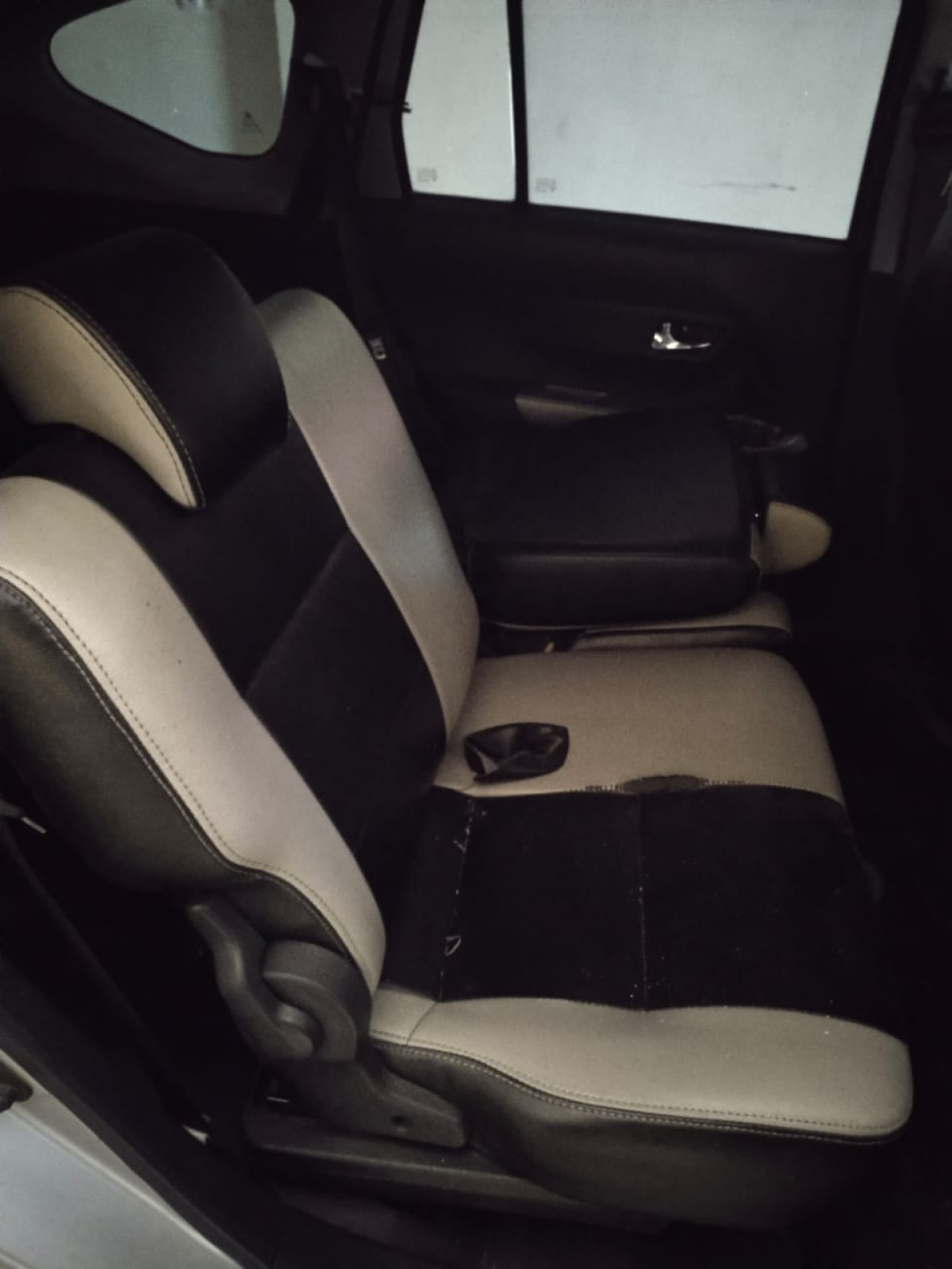 DAIHATSU  SIGRA  R