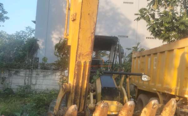 SDLG EXCAVATOR