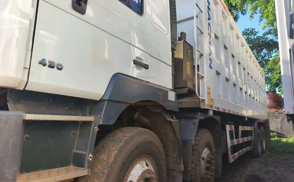 SHACMAN F3000 8X4