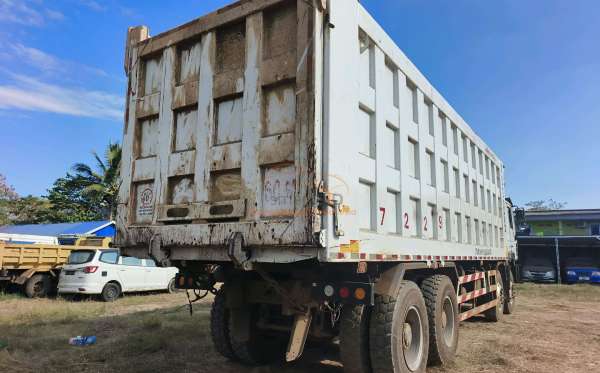 SHACMAN F3000 8X4