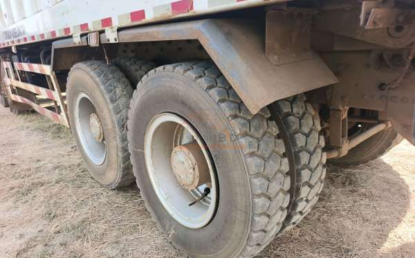SHACMAN F3000 8X4