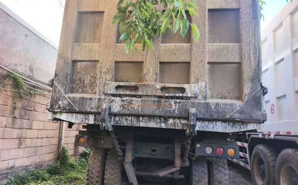 SHACMAN F3000 8X4