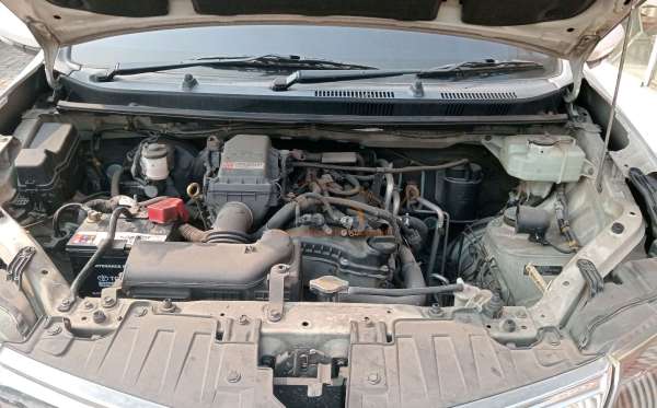 TOYOTA AVANZA 1.3 G