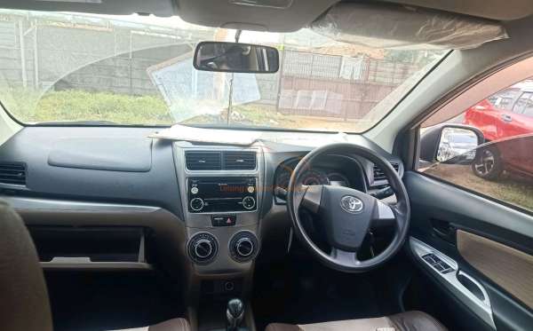 TOYOTA AVANZA 1.3 G