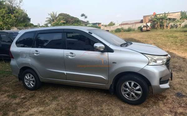 TOYOTA AVANZA 1.3 G