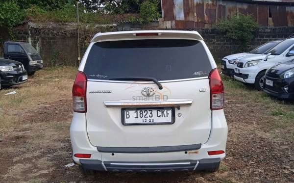 TOYOTA AVANZA G