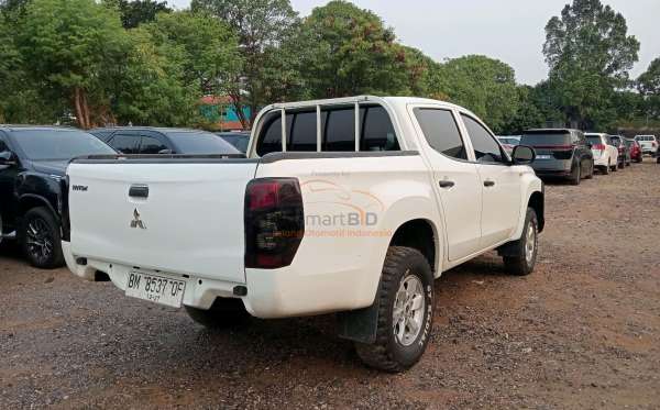 MITSUBISHI DC HDX 4X4