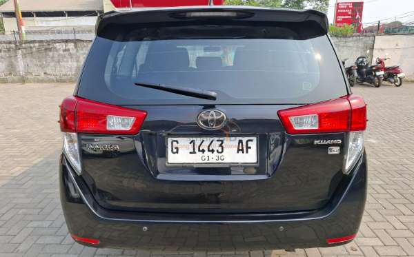 TOYOTA INNOVA 2.4 G
