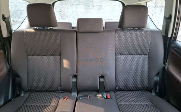 TOYOTA INNOVA 2.4 G