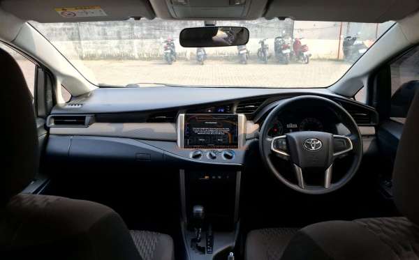 TOYOTA INNOVA 2.4 G