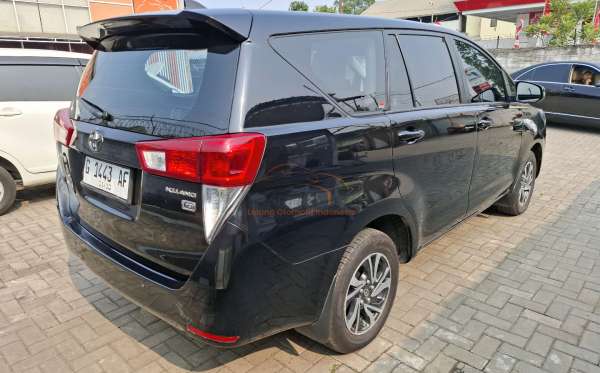 TOYOTA INNOVA 2.4 G
