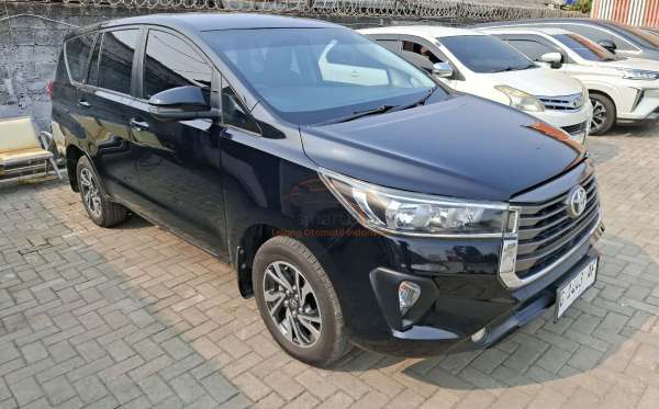 TOYOTA INNOVA 2.4 G