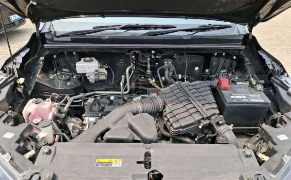 TOYOTA INNOVA ZENIX V