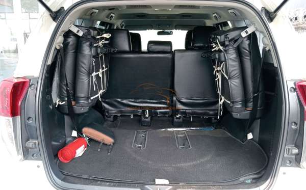 TOYOTA KIJANG INNOVA G