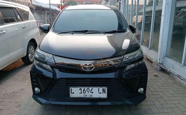 TOYOTA  AVANZA  VELOZ