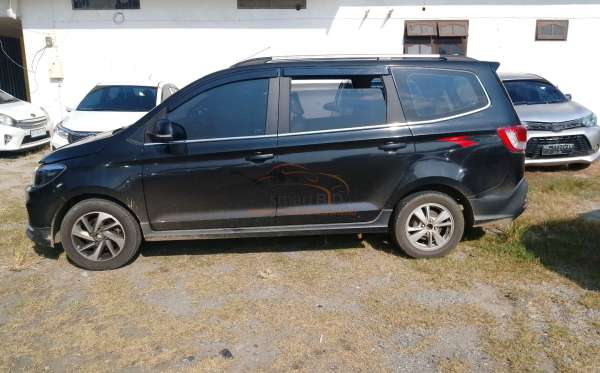 WULING CONFERO S 1.5C