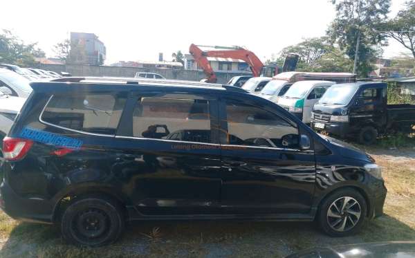 WULING CONFERO S 1.5C