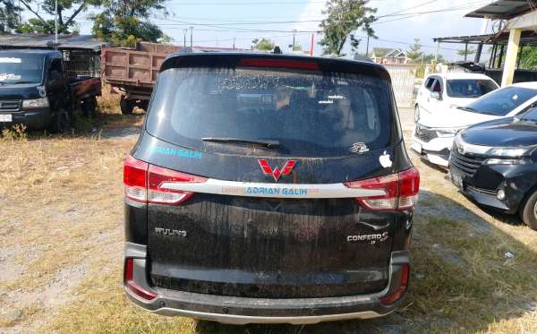 WULING CONFERO S 1.5C