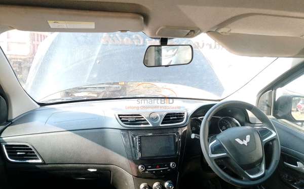 WULING CONFERO S 1.5C