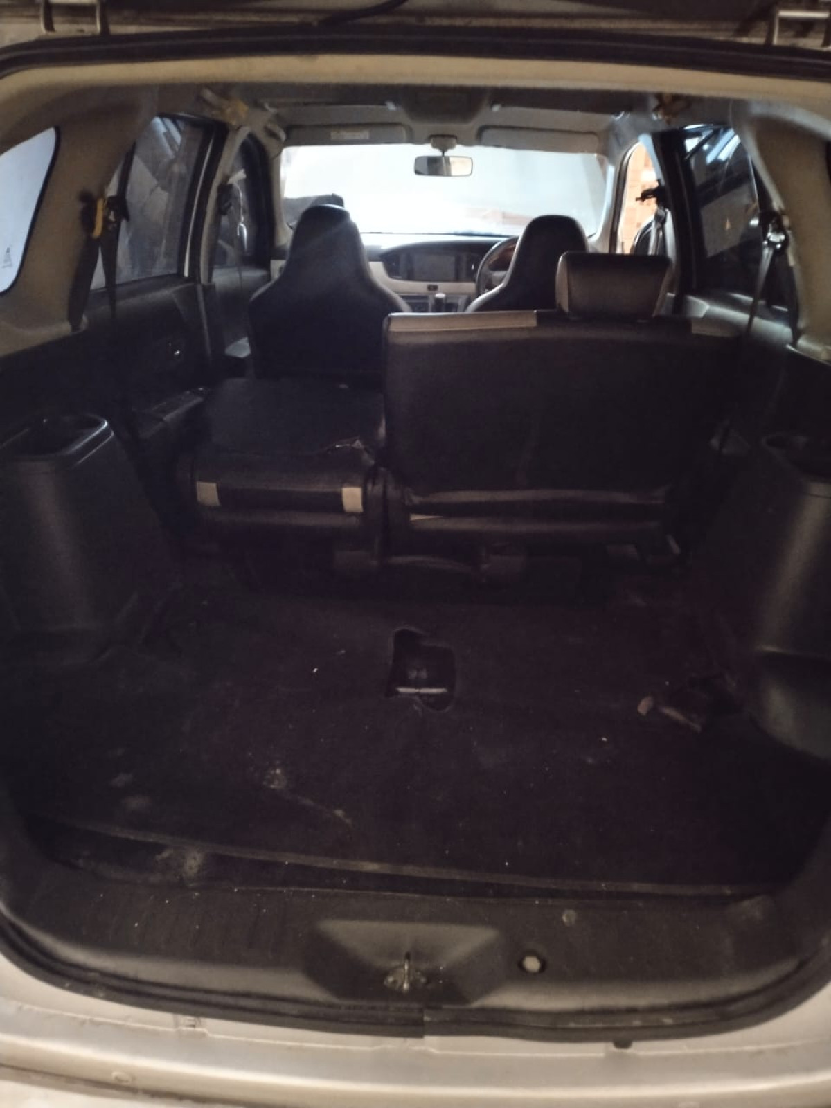 DAIHATSU  SIGRA  R