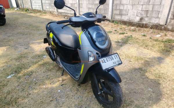 HONDA SCOOPY CW