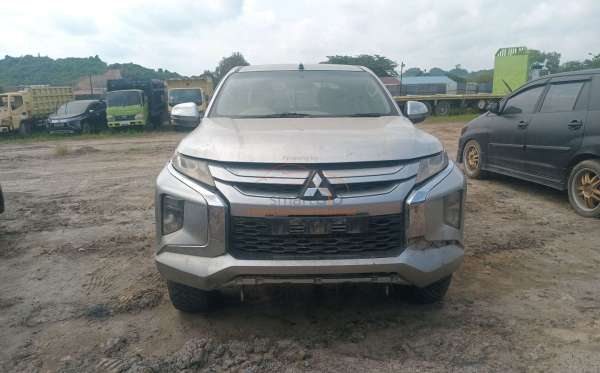 MITSUBISHI DC GLS 4X4