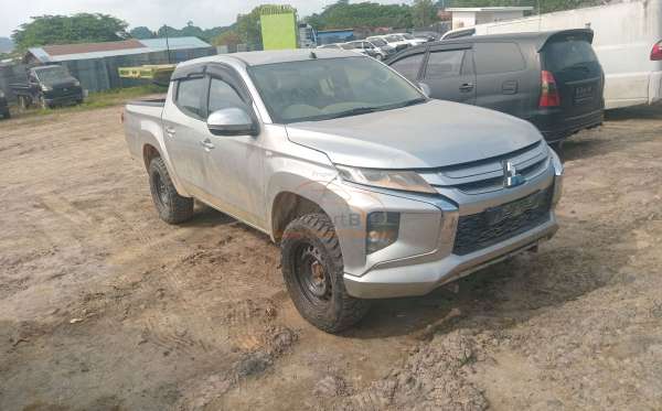 MITSUBISHI DC GLS 4X4