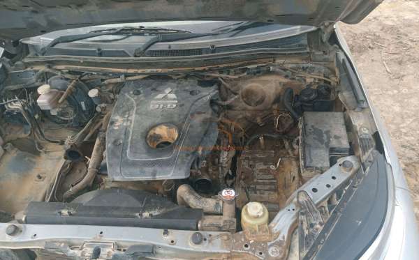 MITSUBISHI DC GLS 4X4