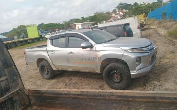 MITSUBISHI DC GLS 4X4