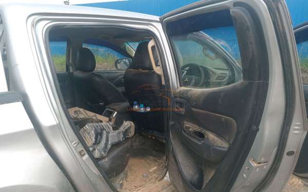 MITSUBISHI DC GLS 4X4
