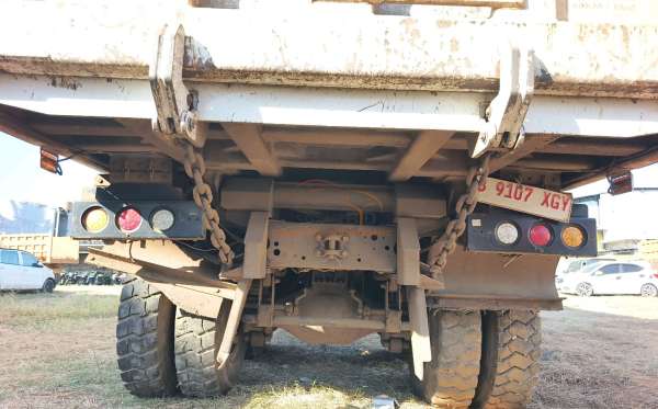 SHACMAN F3000 8X4