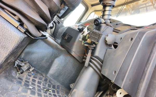SHACMAN F3000 8X4