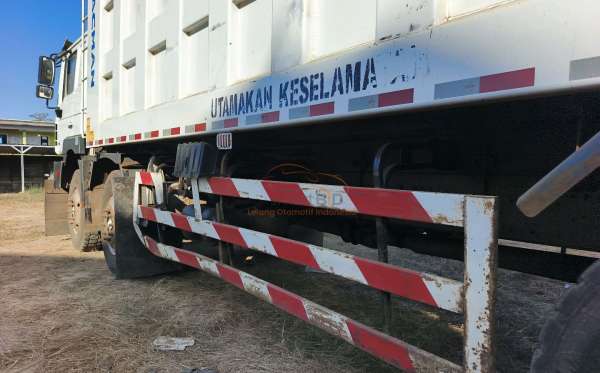 SHACMAN F3000 8X4